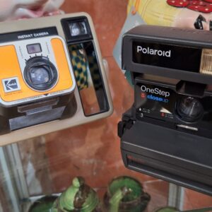 CAMARAS POLAROID, JUEGO