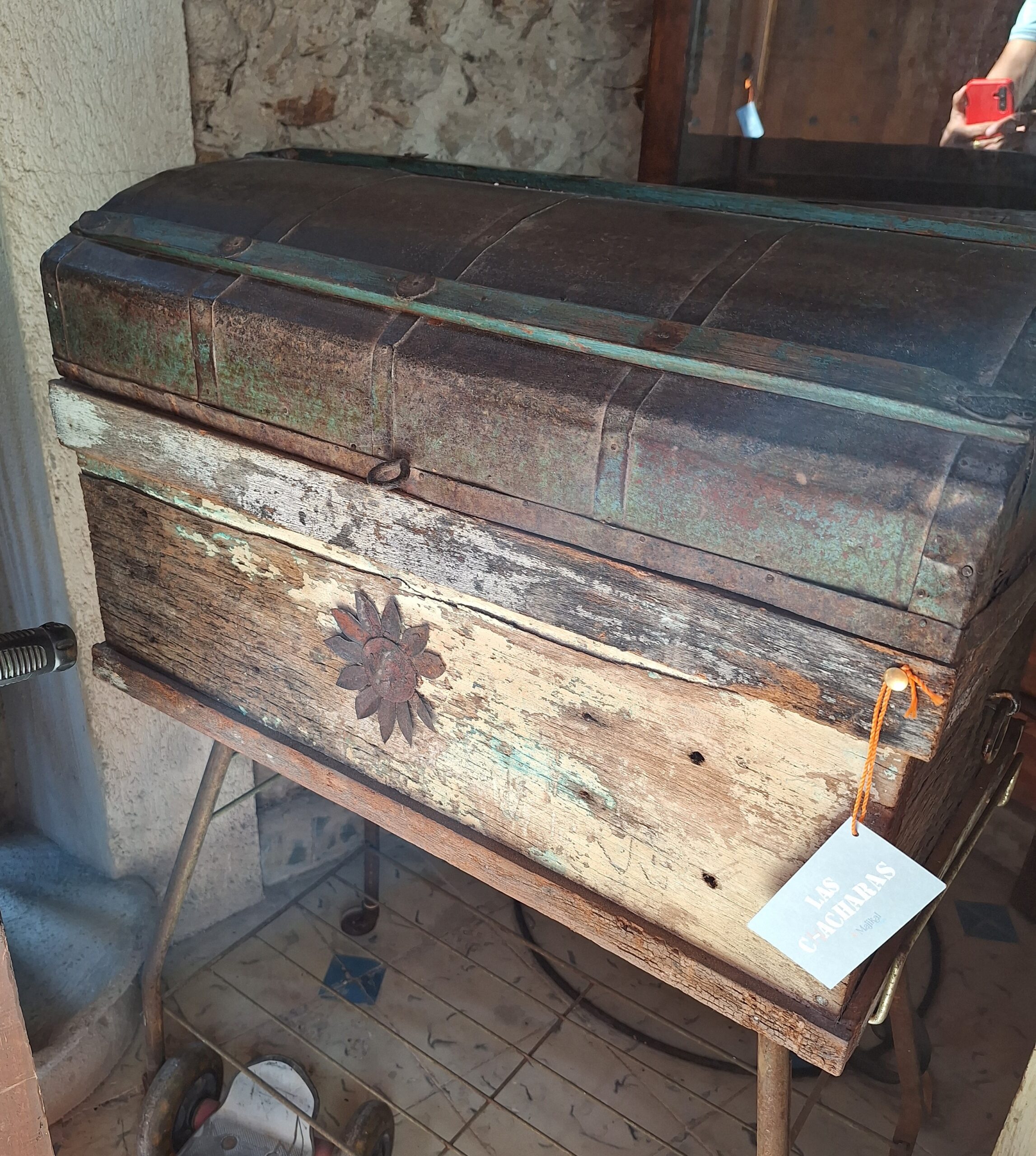 BAUL ANTIGUO DE MADERA