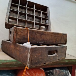 CAJA DE MADERA DE REFRESCOS