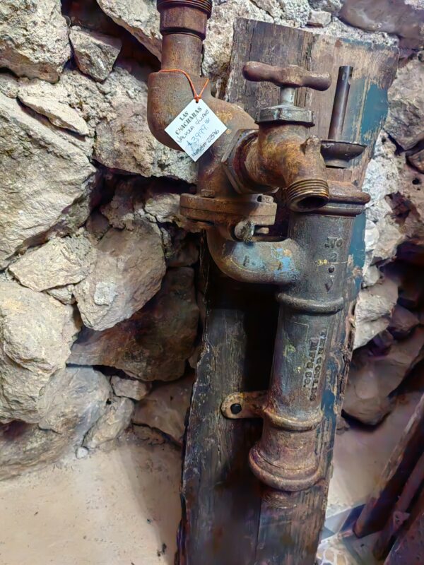 ARTE, HERMOSA LLAVE INDUSTRIAL