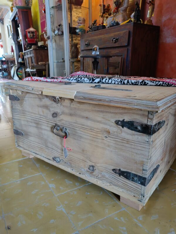 BAÚL CUADRADO VINTAGE